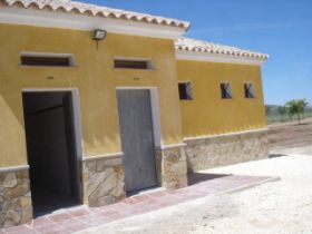 aseos Aguadulce.JPG
